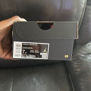 Jordan 11 red and white